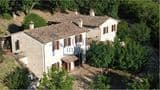 Caratteristica Casa di Campagna ristrutturata con 9 ha di Terreno