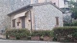Massa Martana, Piccola Casa in Pietra con giardino