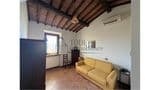 Caratteristica Casa di Campagna ristrutturata con 9 ha di Terreno