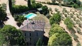 Villa in Pietra 300 mq con 2ha di terreno _ Uliveto _ Piscina