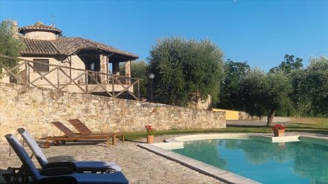 Amelia - Casale ristrutturato 250 mq  con Piscina e oliveto