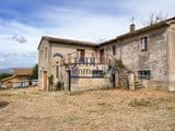 Casale da ristrutturare in posizione panoramica